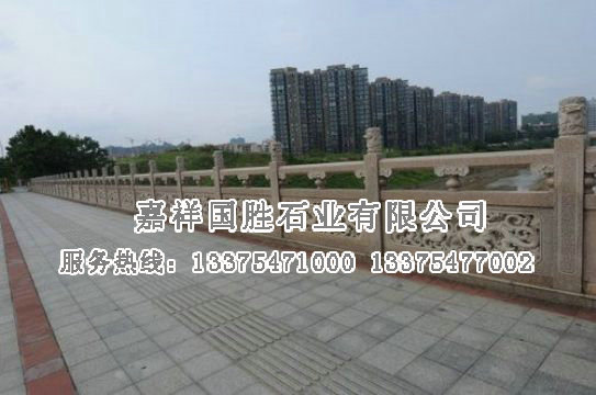 點擊查看詳細信息<br>標題：護城河欄桿 閱讀次數：5872